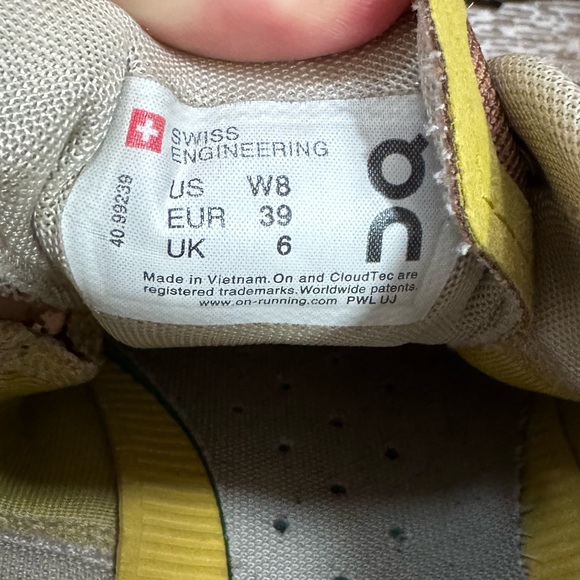 On women’s cloud X Running Shoes Mocha/Sand size 8/39 preowned condition - Picture 6 of 11